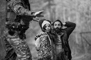 Den Ökumenischen Filmpreis erhält der Spielfilm „Green Border“ der Regisseurin Agnieszka Holland.  Foto: Agata Kubis, Piffl Medien